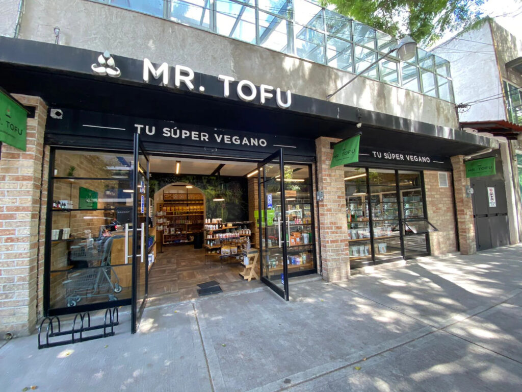 front of the vegan supermarket Mr tofu in mexico city
